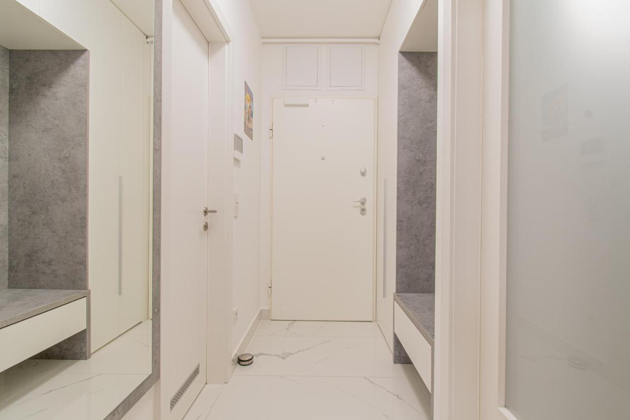 Flexible Selfcheckins 42 - Zagreb - Luxury - Garage Parking - Loggia - Brand New Διαμέρισμα Εξωτερικό φωτογραφία