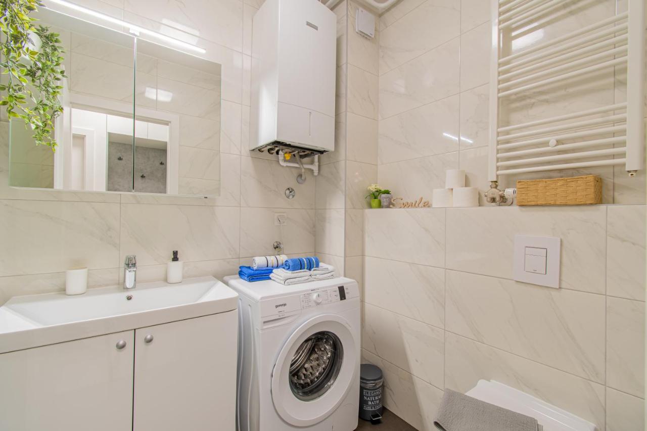 Flexible Selfcheckins 42 - Zagreb - Luxury - Garage Parking - Loggia - Brand New Διαμέρισμα Εξωτερικό φωτογραφία