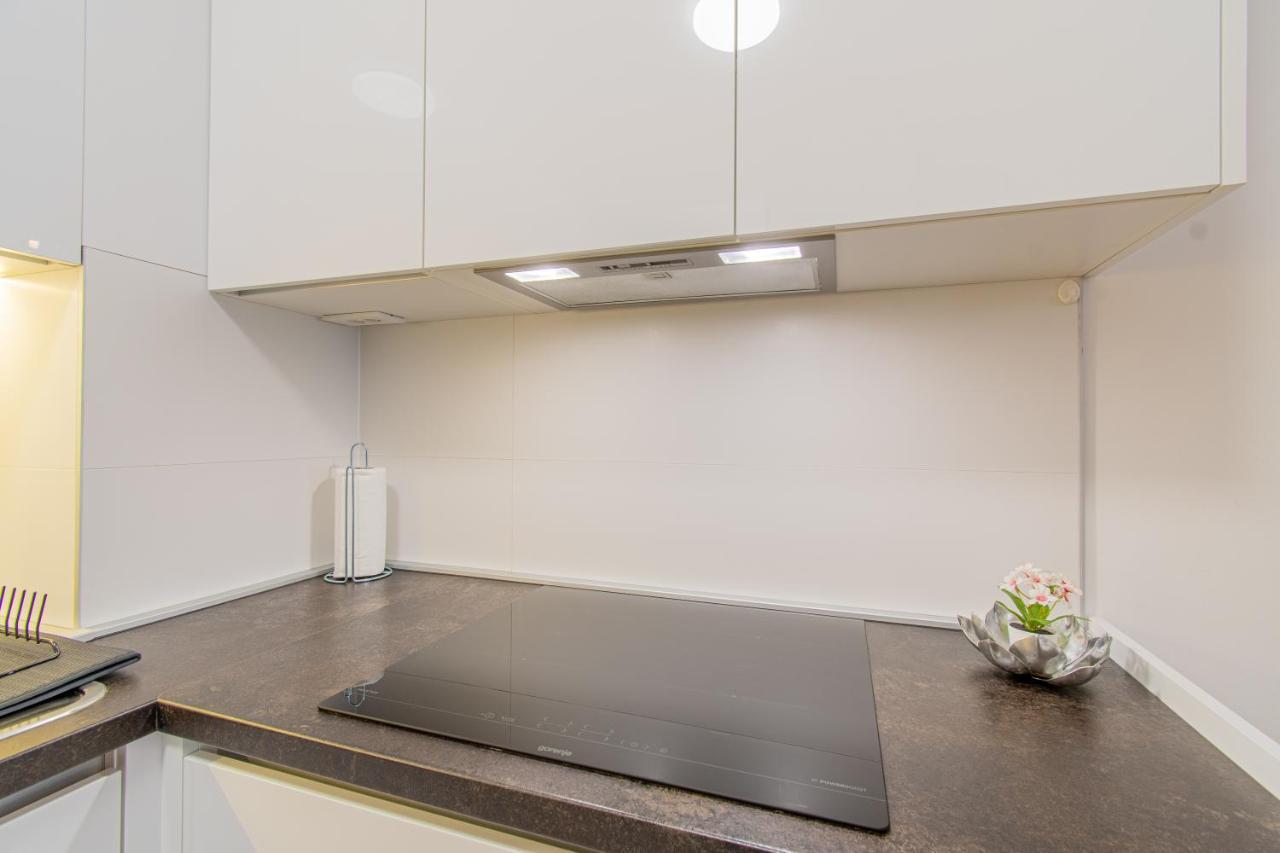 Flexible Selfcheckins 42 - Zagreb - Luxury - Garage Parking - Loggia - Brand New Διαμέρισμα Εξωτερικό φωτογραφία