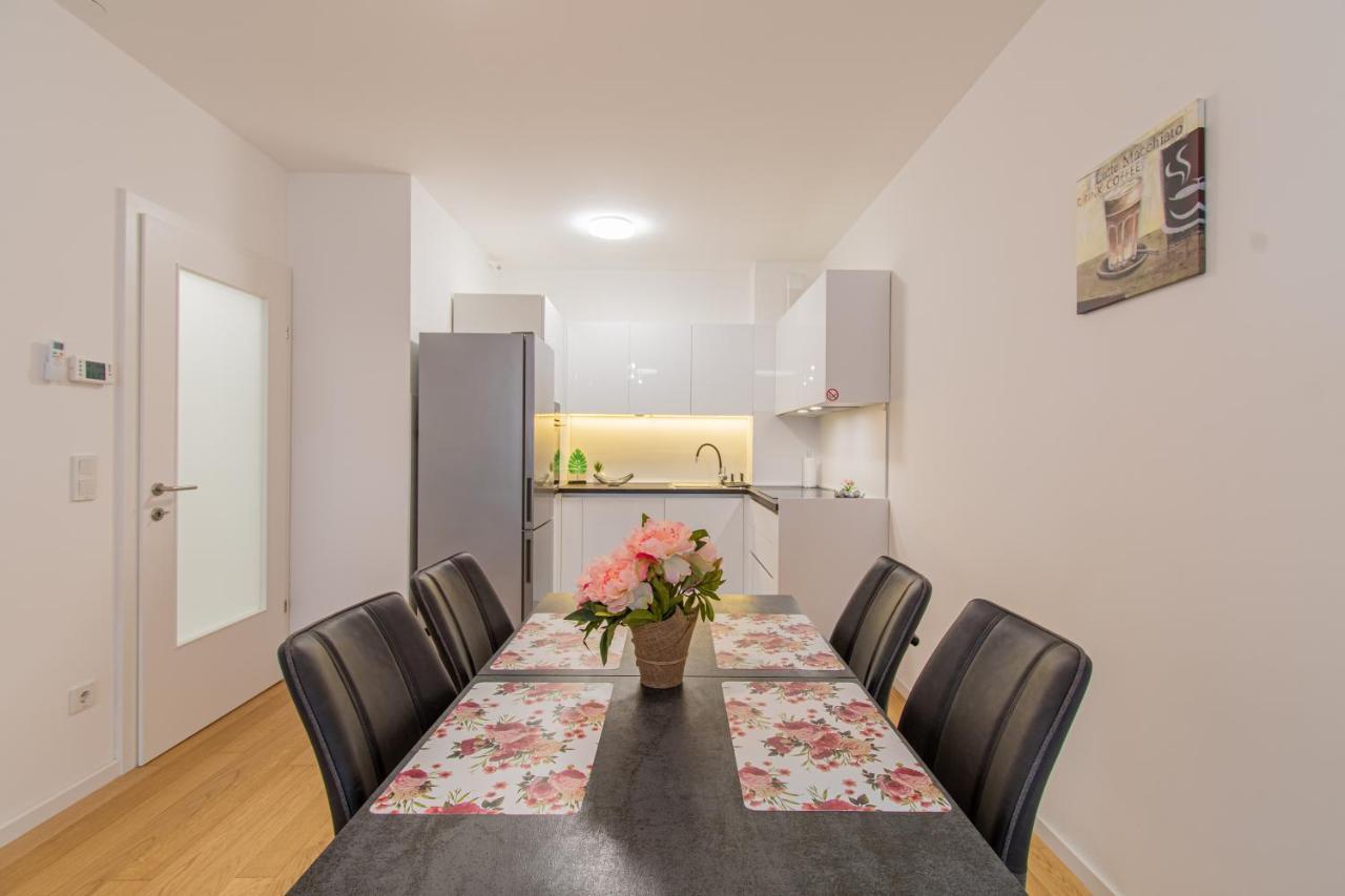 Flexible Selfcheckins 42 - Zagreb - Luxury - Garage Parking - Loggia - Brand New Διαμέρισμα Εξωτερικό φωτογραφία